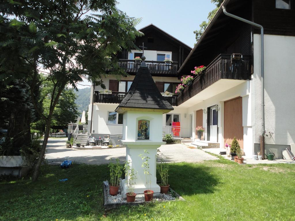 Ferienhaus Burgblick トレフェン エクステリア 写真